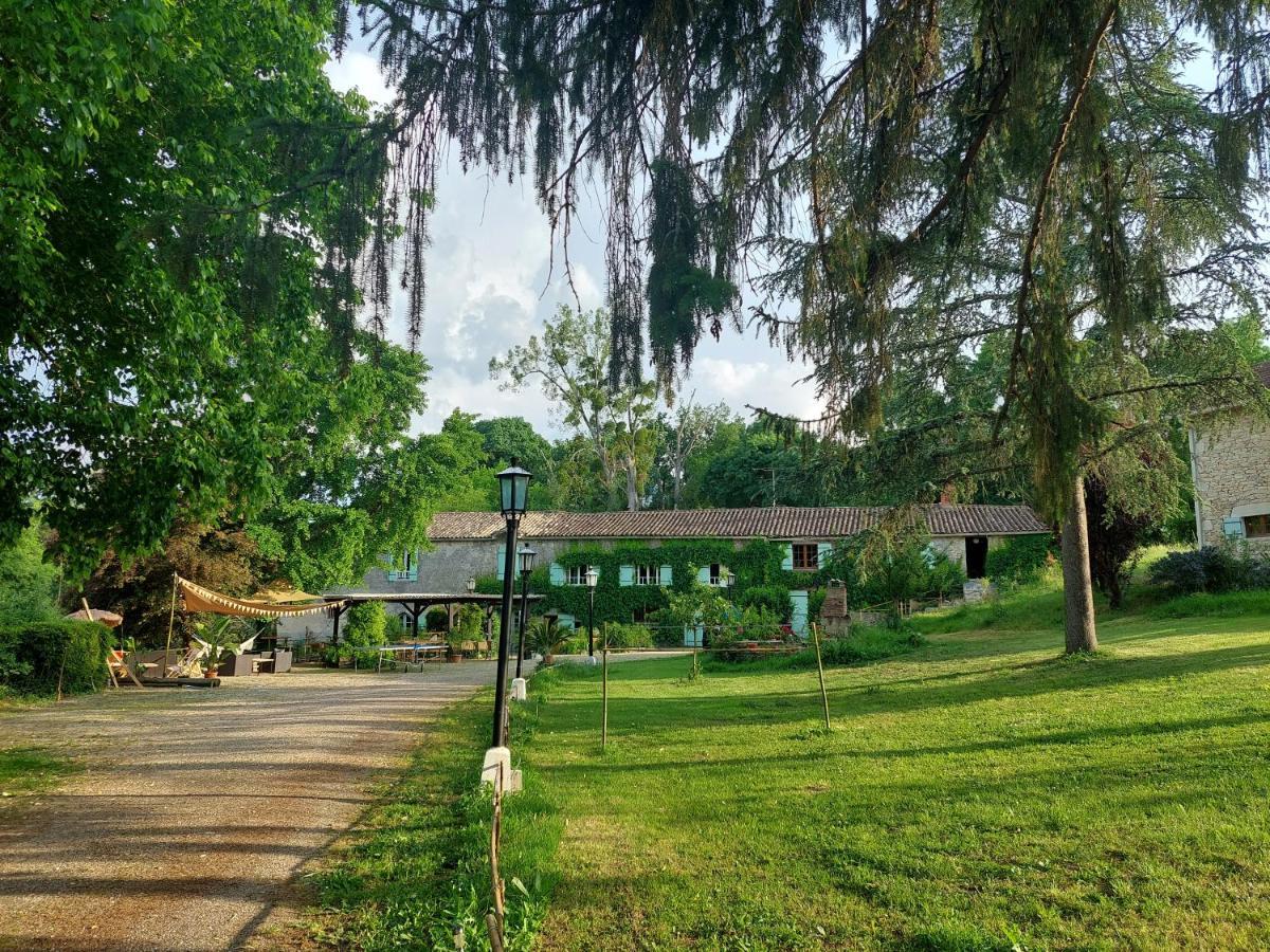 לינה וארוחת בוקר Le Puy Moulin De Monpoisson מראה חיצוני תמונה